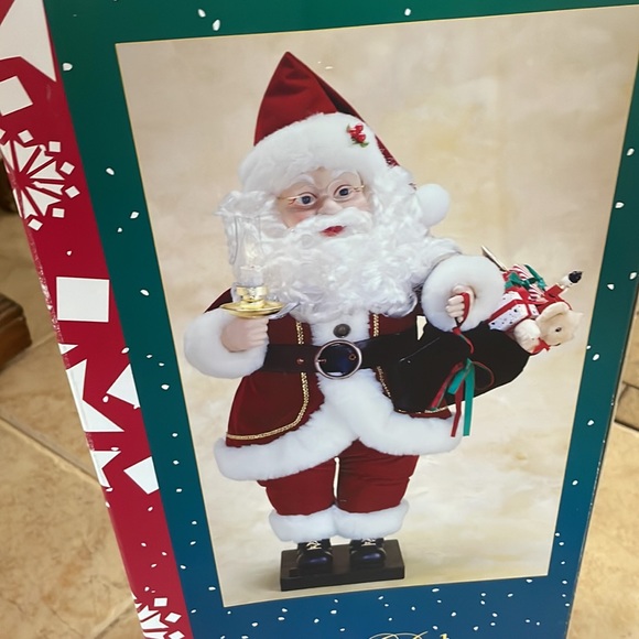 Moving 30” Santa Decor - Picture 6 of 8